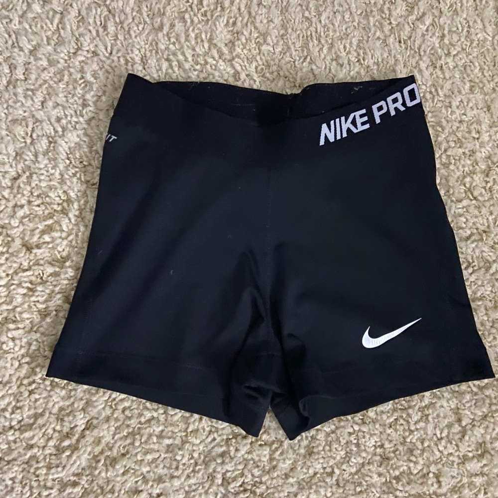 black nike pros!